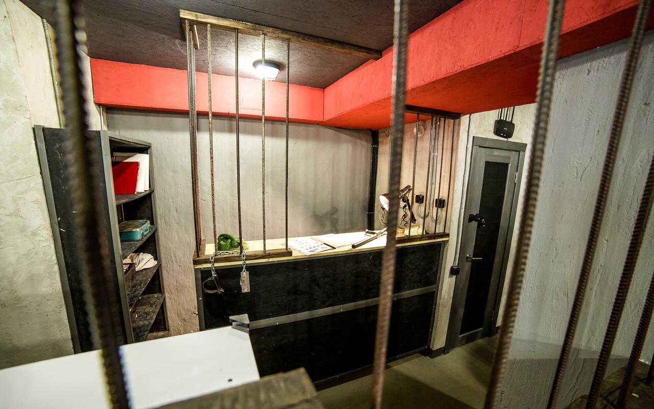 A Pousada Lviv Loft Prison Exterior foto