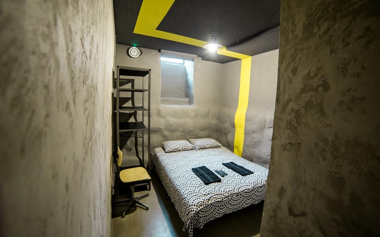 A Pousada Lviv Loft Prison Exterior foto