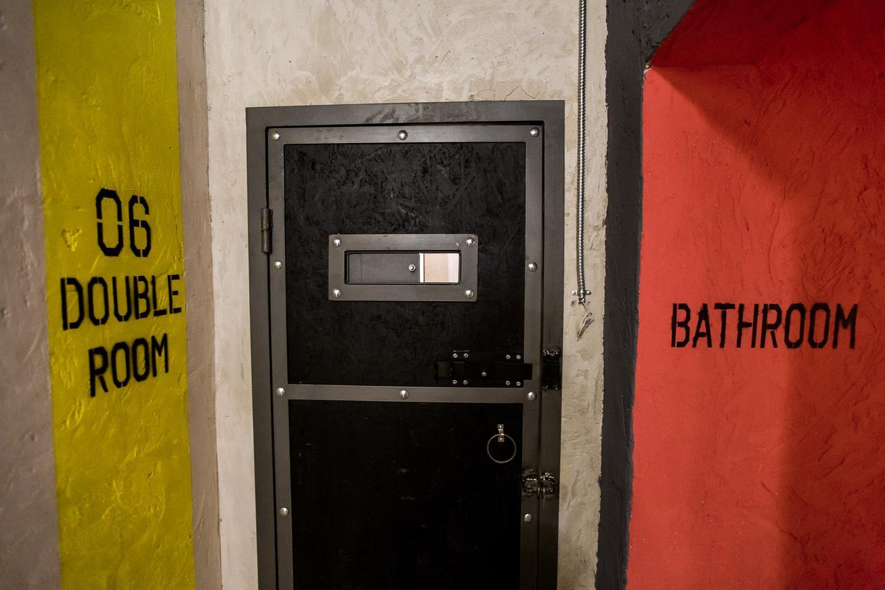 A Pousada Lviv Loft Prison Exterior foto