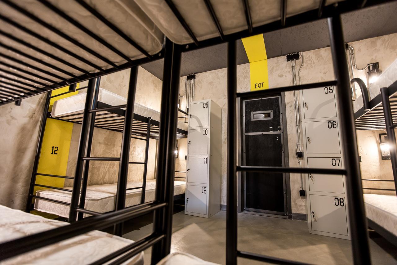A Pousada Lviv Loft Prison Exterior foto